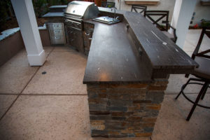 designedby-outdoor-kitchen1